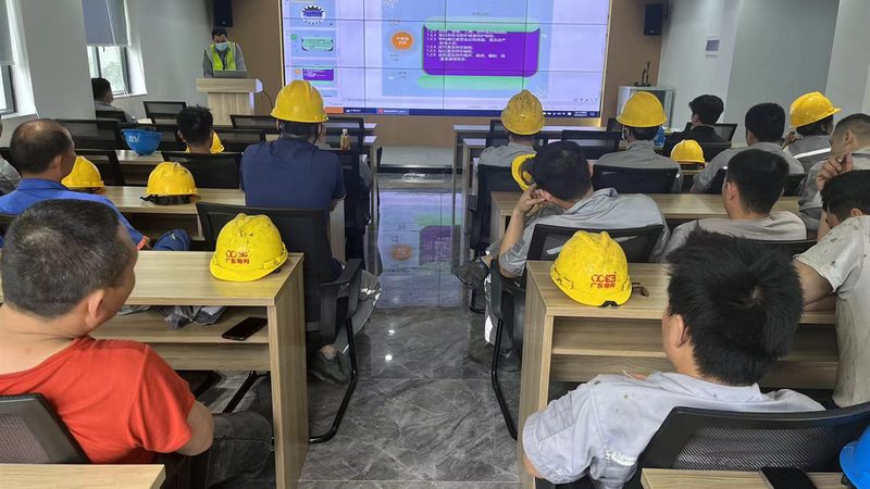 网络课程平台如何选择？揭秘四大关键因素